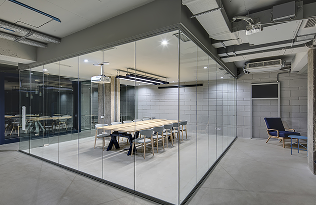 Frame Variations to Consider in Glass Partitions