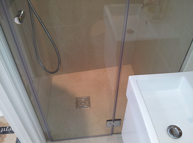 Types of Glass Shower Screens